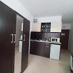 Apartmán сънсет бийч 3 *